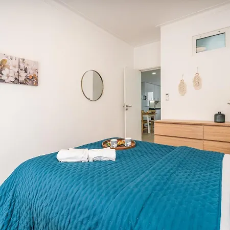 Apartment Bright & Spacious Flat W/ Balcony By Host Wise Portimao